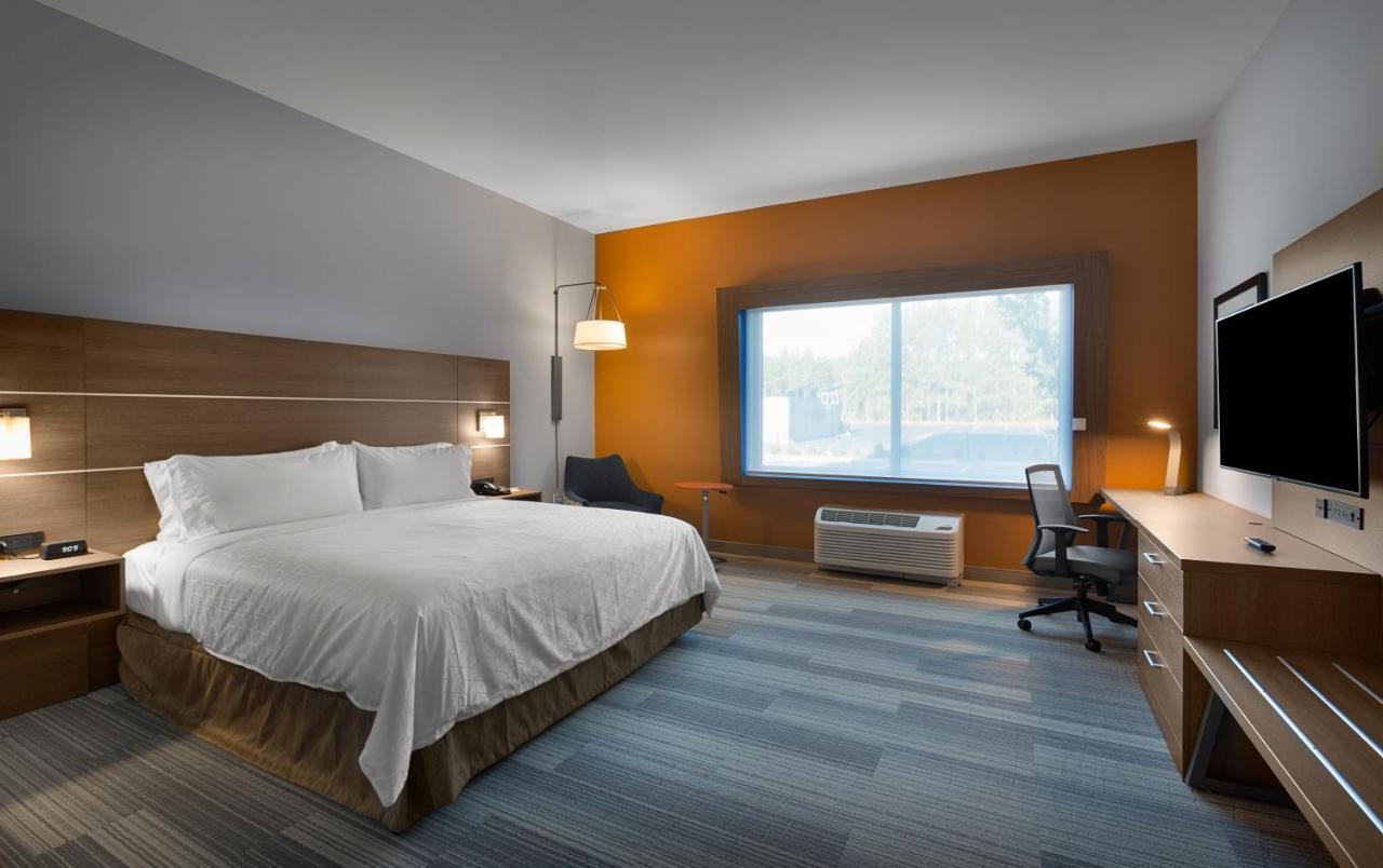 Holiday Inn Express & Suites - Fayetteville South By Ihg Экстерьер фото